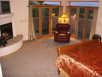 MasterBedroom21Canon